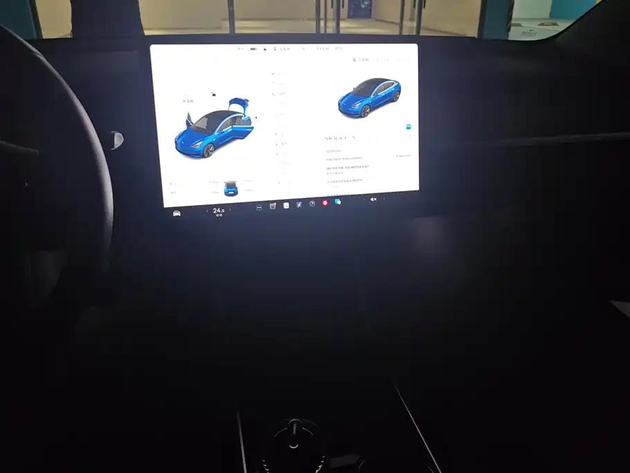 Tesla Model 3 — миниатюра 13
