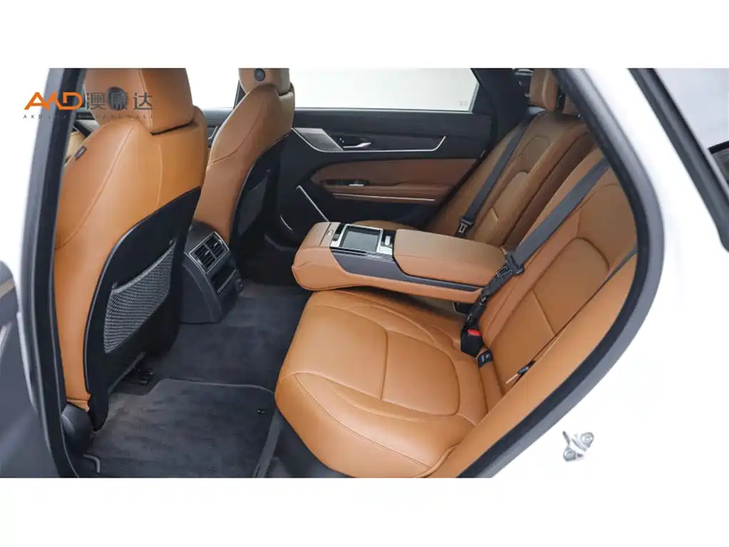 Jaguar XFL — миниатюра 7