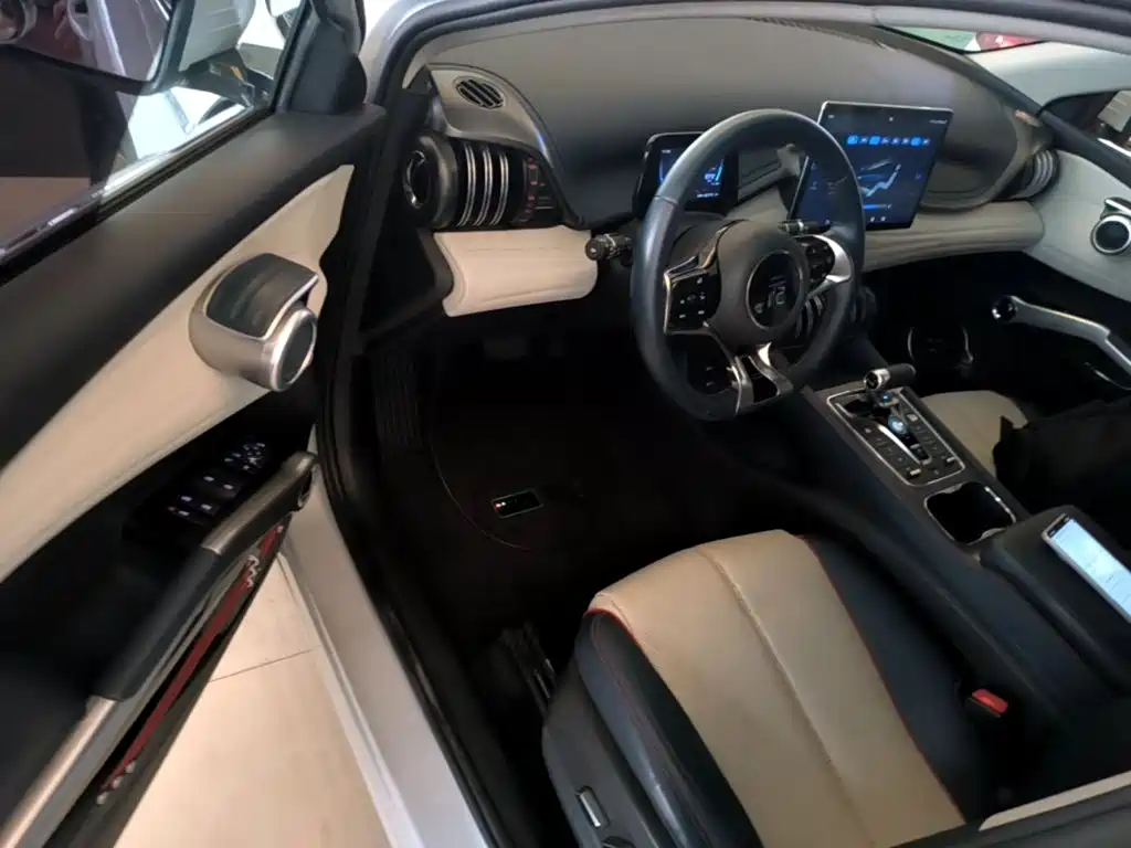 BYD Yuan Plus — миниатюра 16