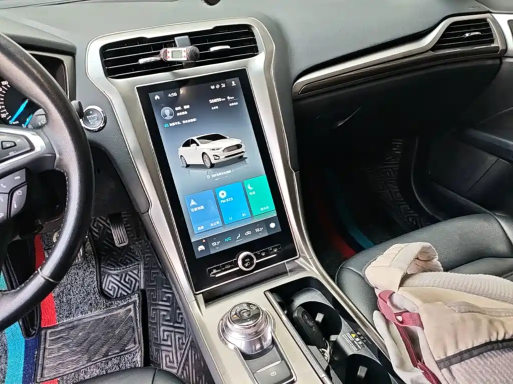 Ford Mondeo — миниатюра 13