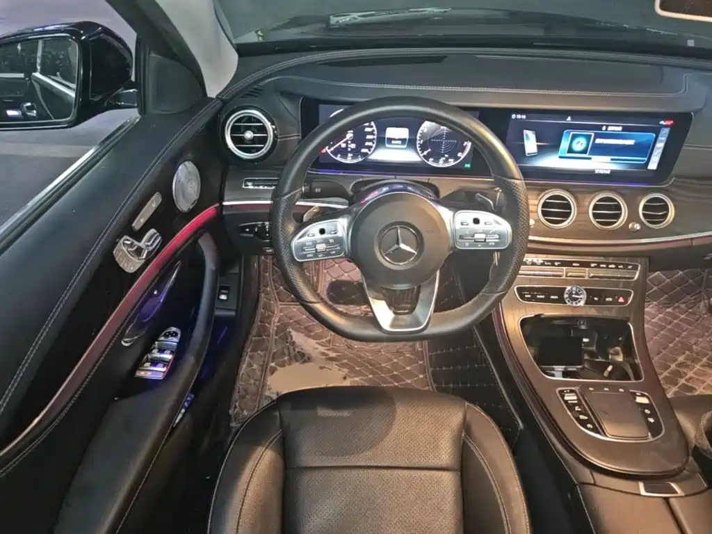 Mercedes-Benz E-Class — миниатюра 15