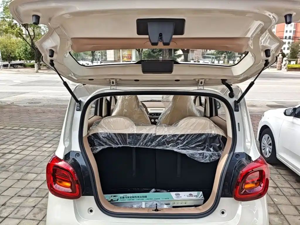 Wuling MINIEV — миниатюра 19