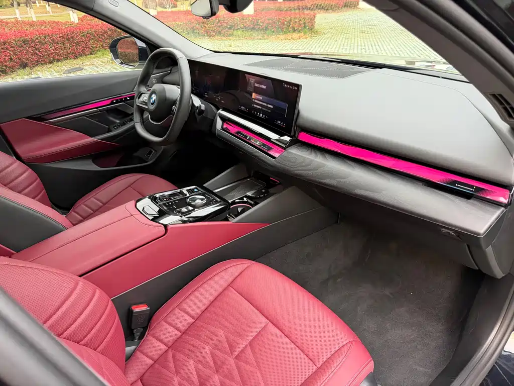 BMW i5 — миниатюра 10