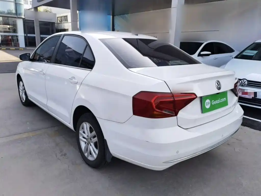 Volkswagen Jetta — миниатюра 5