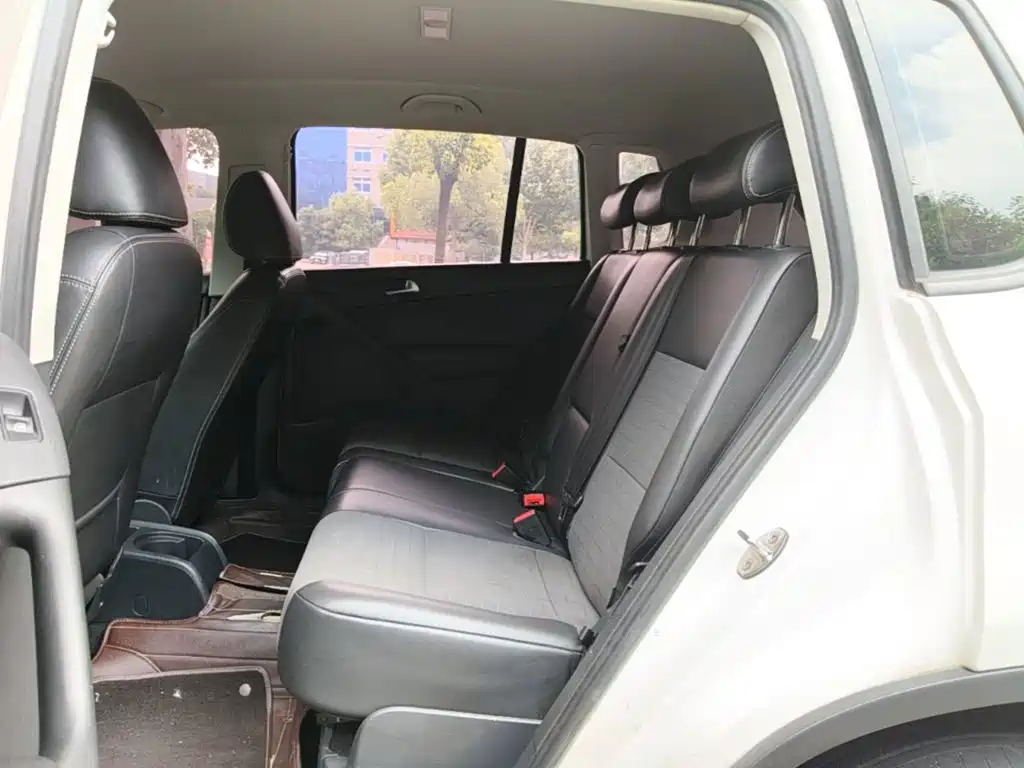 Volkswagen Tiguan — миниатюра 17