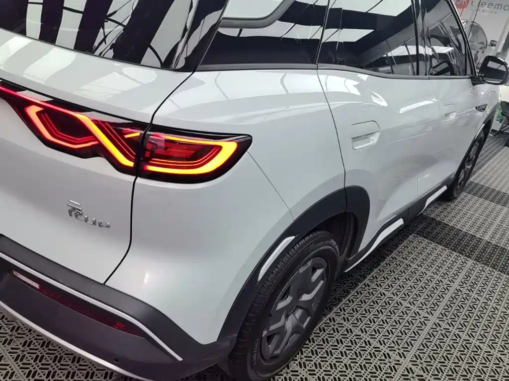 BYD Yuan UP — миниатюра 8
