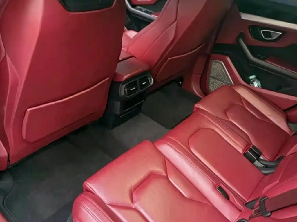 Lamborghini Urus — миниатюра 3