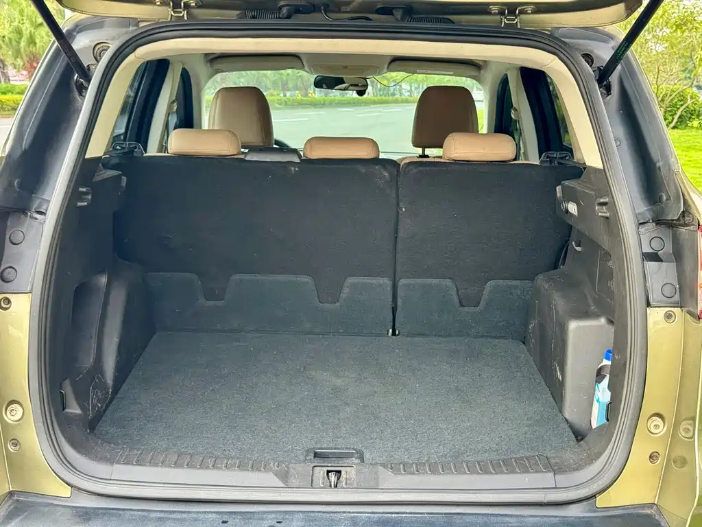 Ford Kuga — миниатюра 15