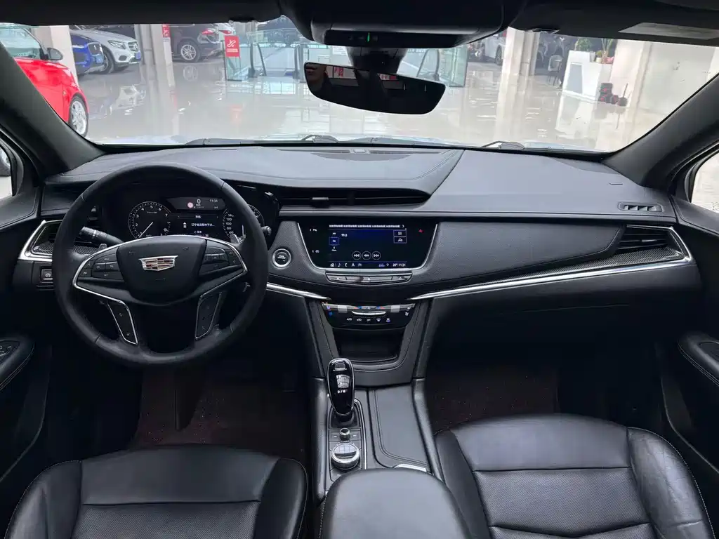 Cadillac XT5 — миниатюра 11