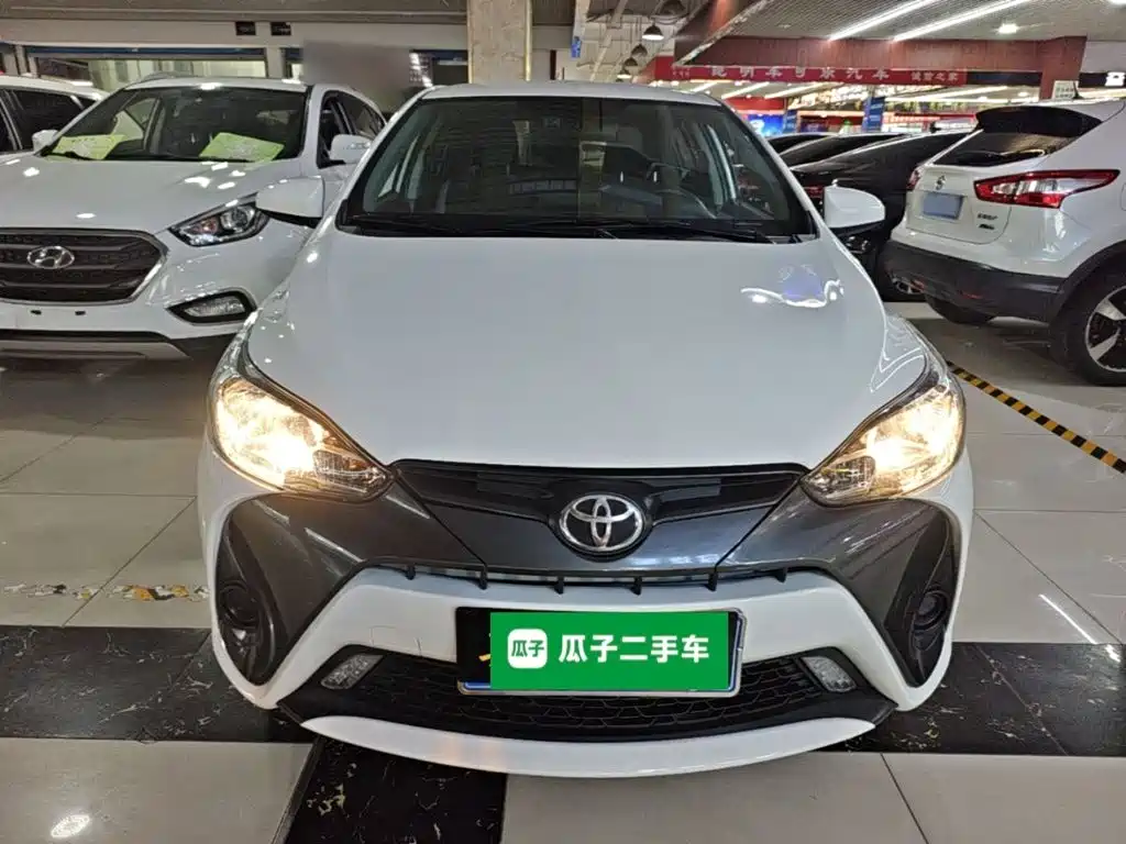 Toyota Yaris L — миниатюра 3
