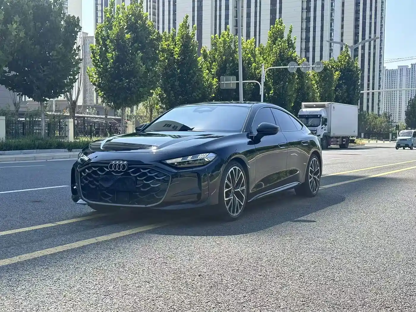 奥迪A5L Sportback 2026款 TFSI 150kW 尊享quattro型 2025