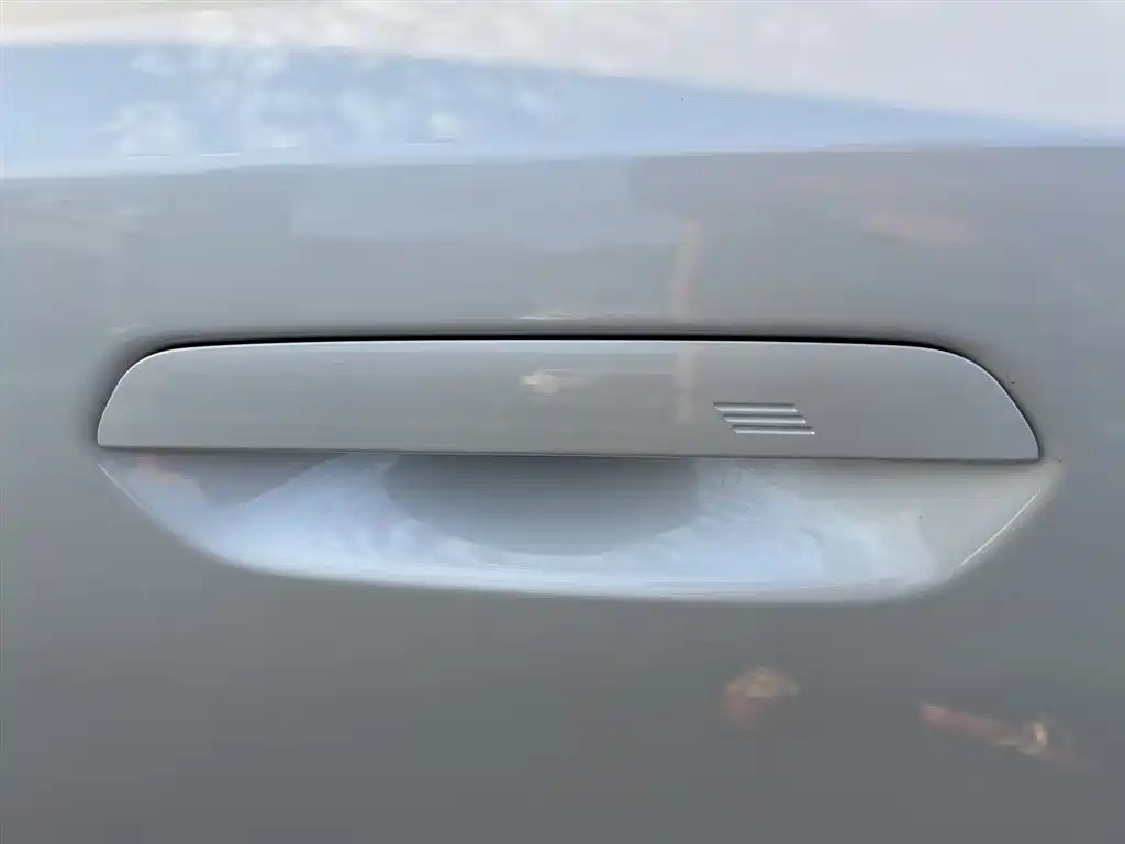 BMW i5 — миниатюра 16