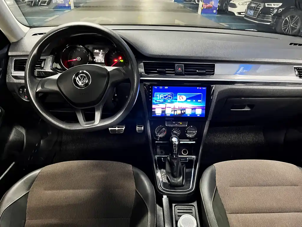Volkswagen C-Trek — миниатюра 11