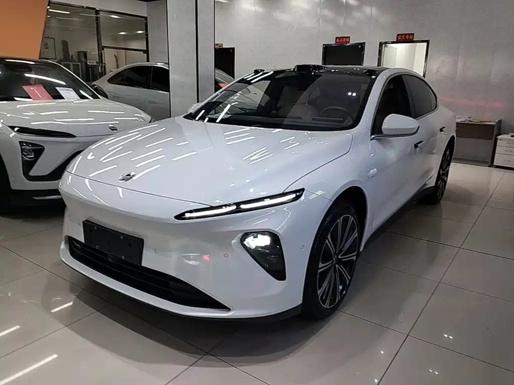 NIO ET7
