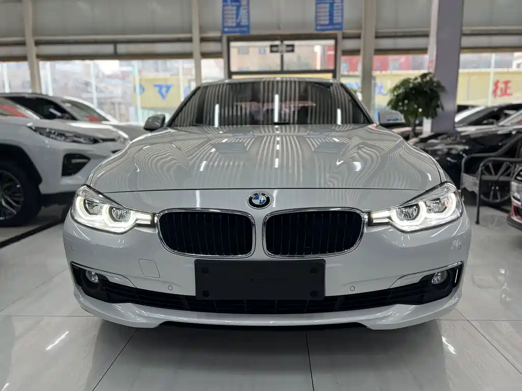 BMW 3 Series — миниатюра 2