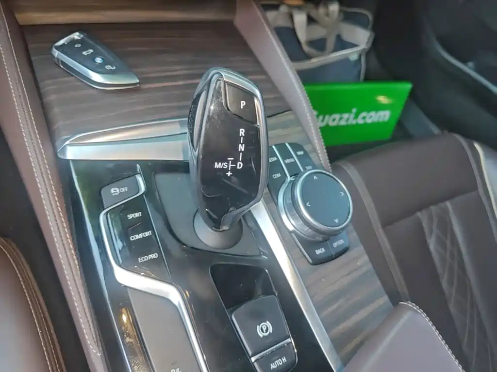 BMW 5 Series — миниатюра 14