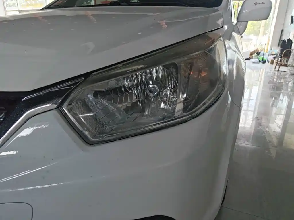 Venucia R50 — миниатюра 24