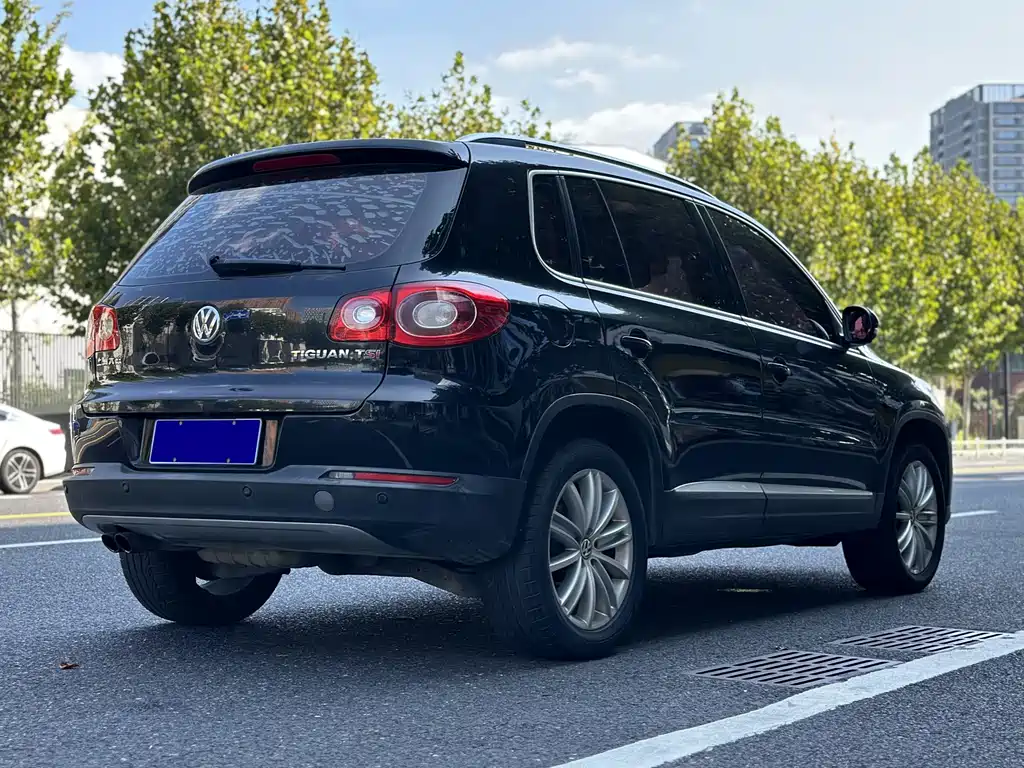 Volkswagen Tiguan — миниатюра 4