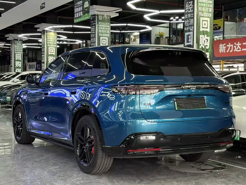 AITO AITO M6 — миниатюра 4