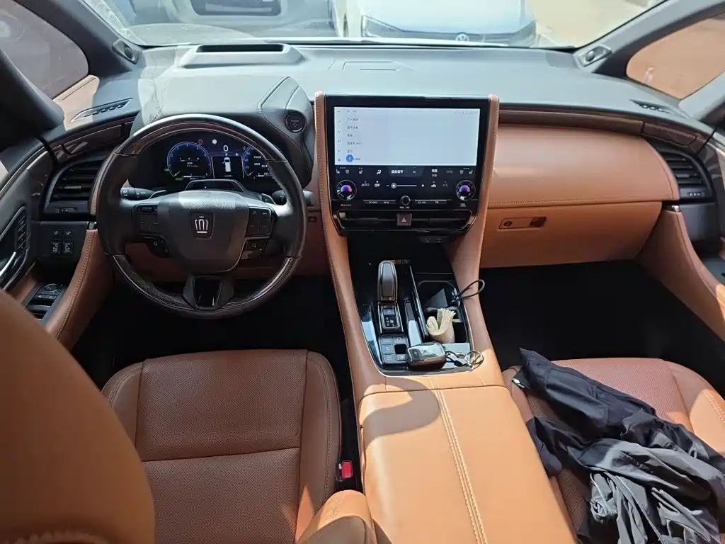 Toyota Vellfire — миниатюра 13