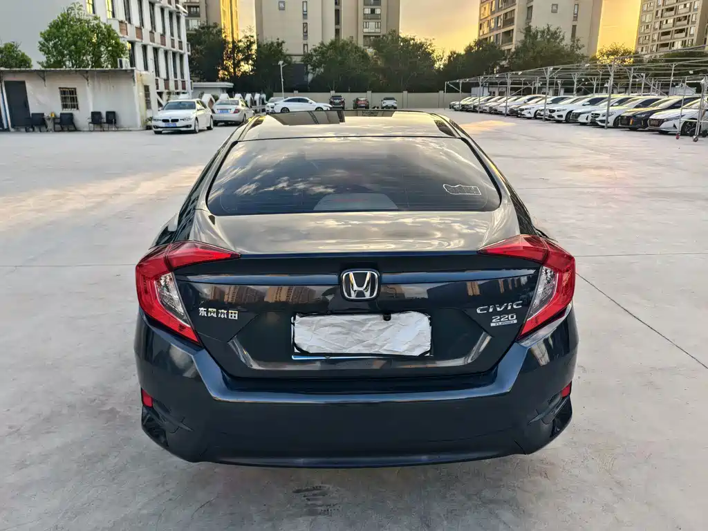 Honda Civic — миниатюра 4
