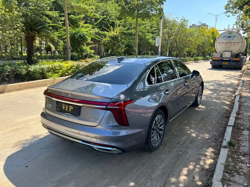 Hongqi Hongqi H5 — миниатюра 7