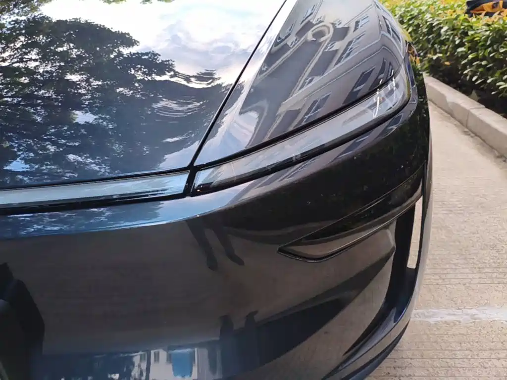 Tesla Model Y L — миниатюра 24