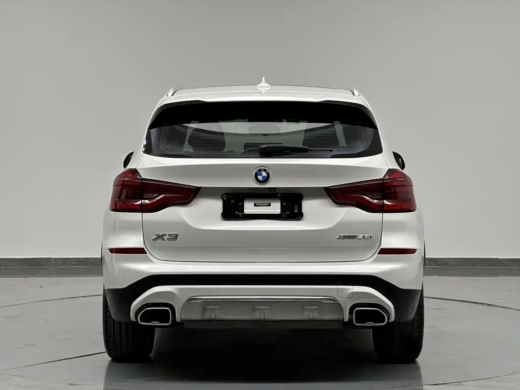 BMW X3 — миниатюра 8