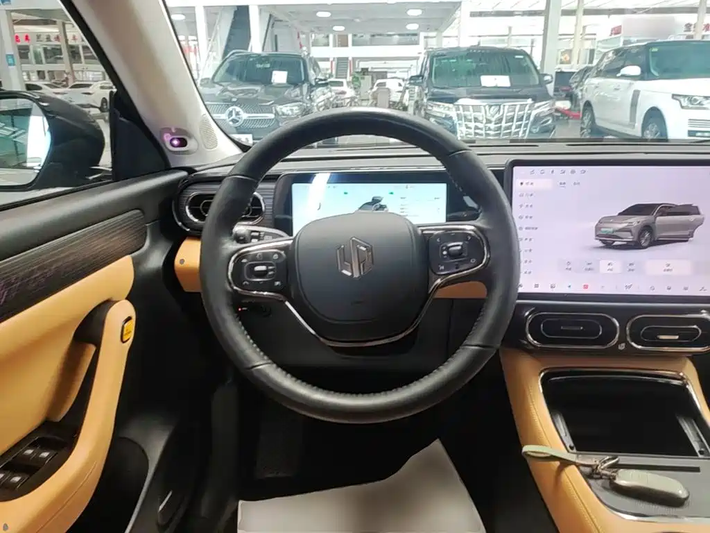 Leapmotor Leapmotor C11 — миниатюра 11