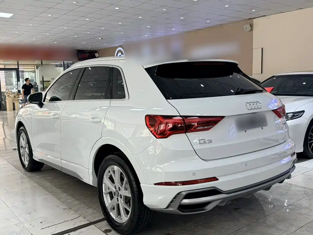 Audi Q3 — миниатюра 12