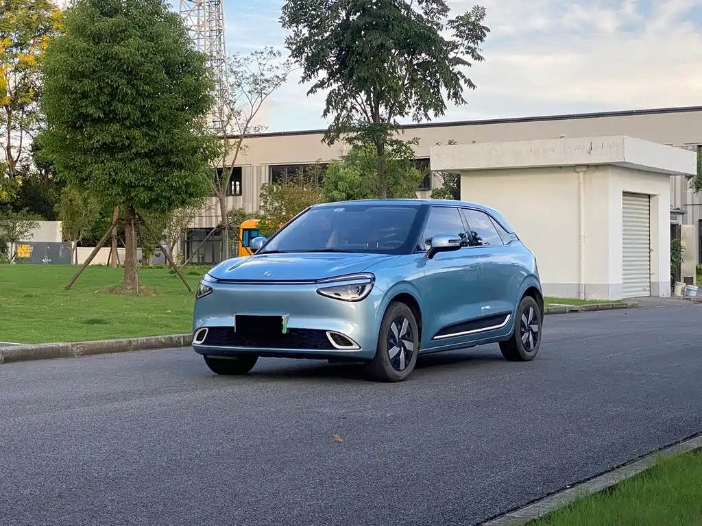 eπ Nano 01