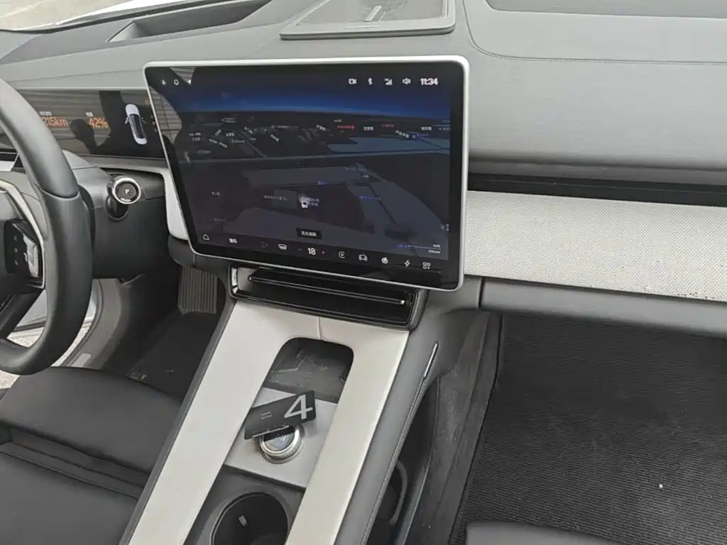 Polestar Polestar 4 — миниатюра 13