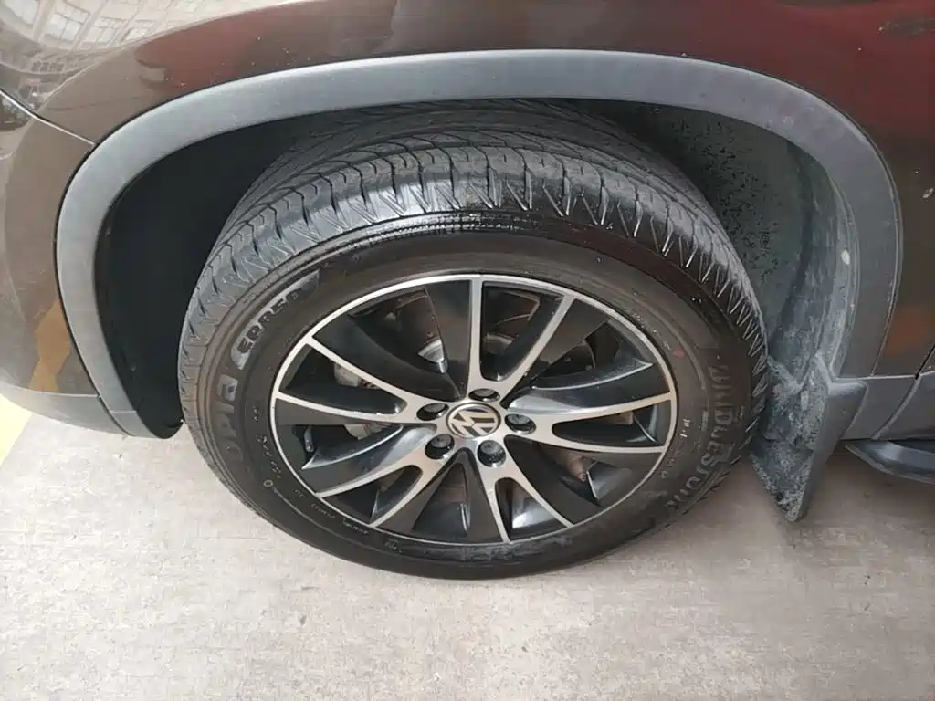 Volkswagen Tiguan — миниатюра 23
