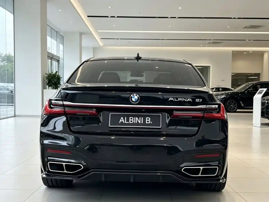BMW 7 Series — миниатюра 9