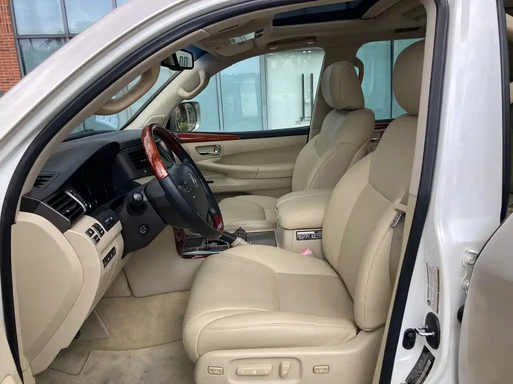 Lexus LX — миниатюра 7