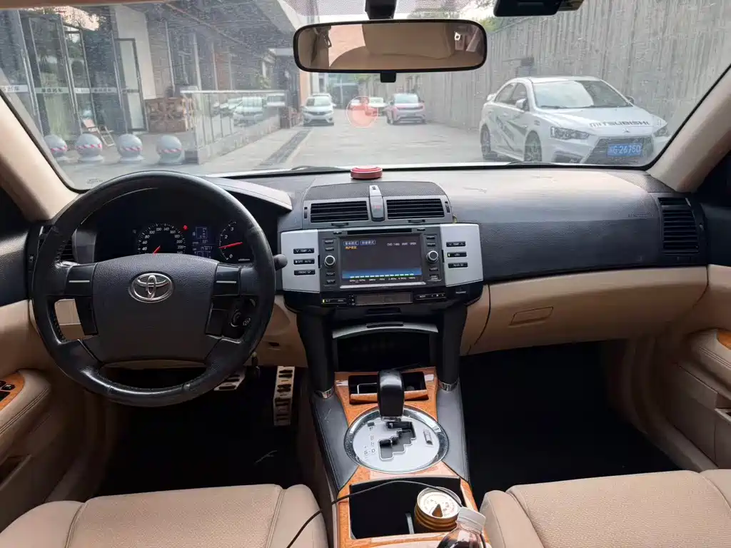 Toyota Reiz — миниатюра 10