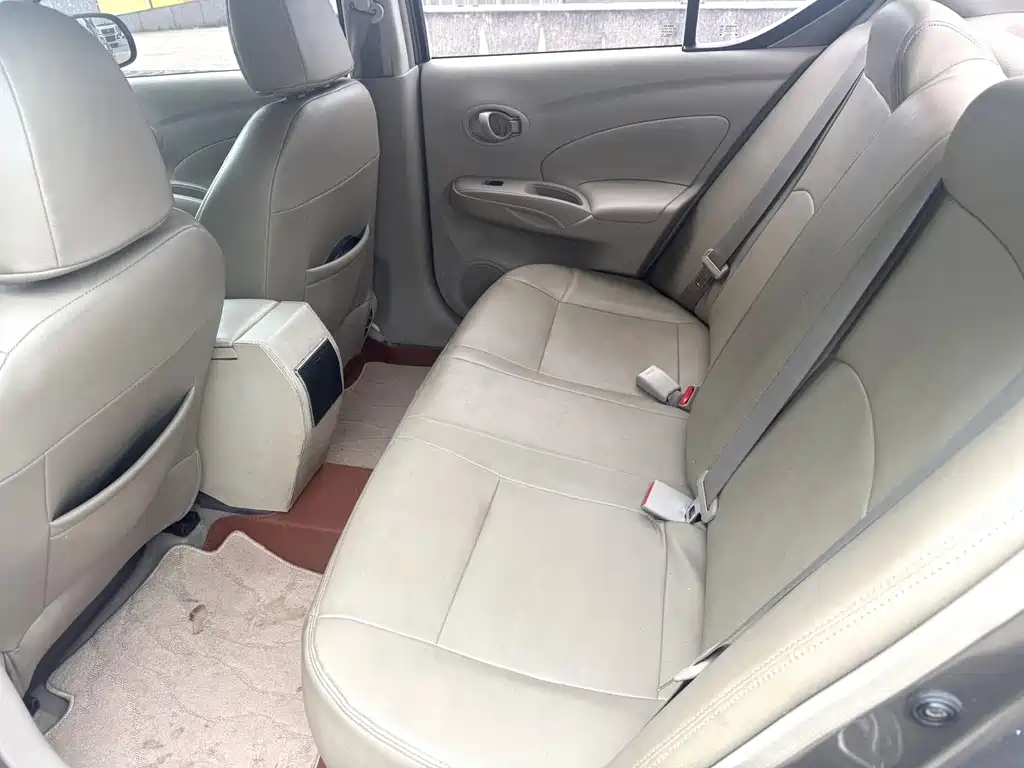 Nissan Sunny — миниатюра 9