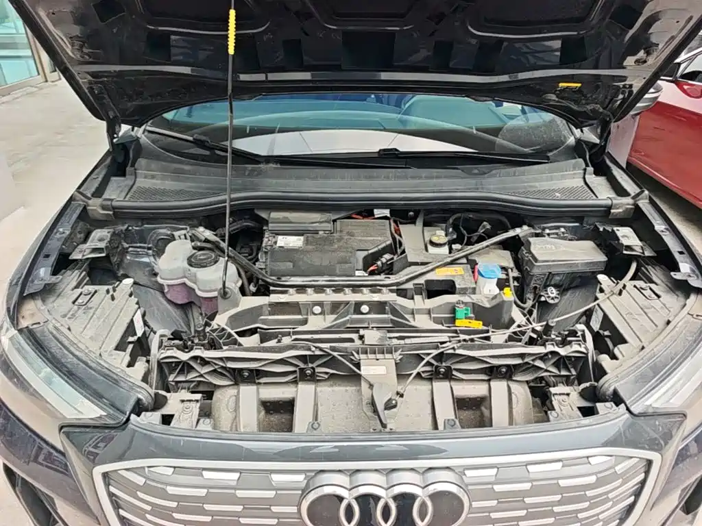 Audi Q4 e-tron — миниатюра 20