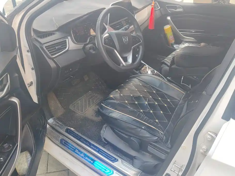 Baojun 310W — миниатюра 9