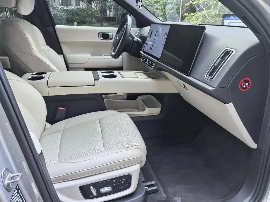Li Auto Li L9 — миниатюра 9