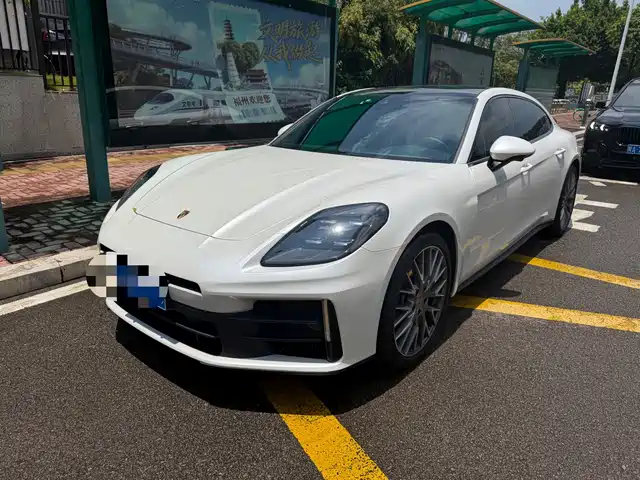 2024 Porsche Panamera