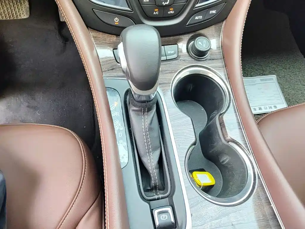 Buick Envision Plus — миниатюра 14