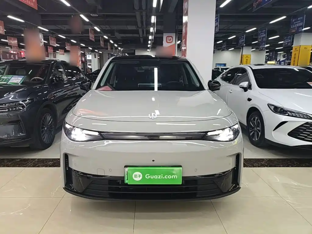 Leapmotor Leapmotor C10 — миниатюра 3