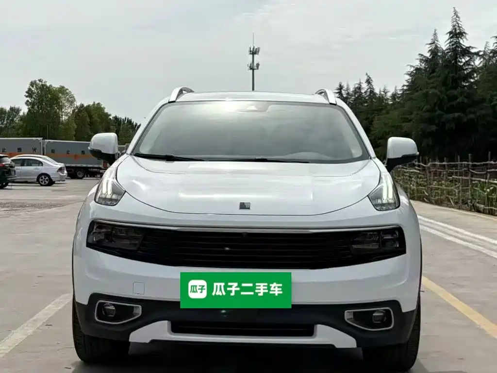 Lynk & Co 01 — миниатюра 3