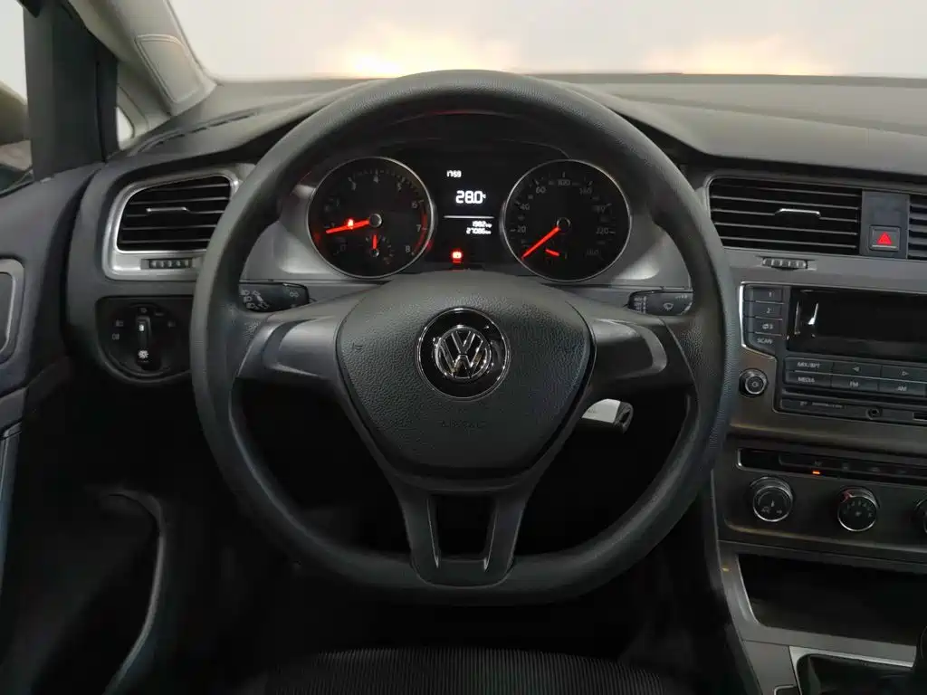 Volkswagen Golf — миниатюра 11