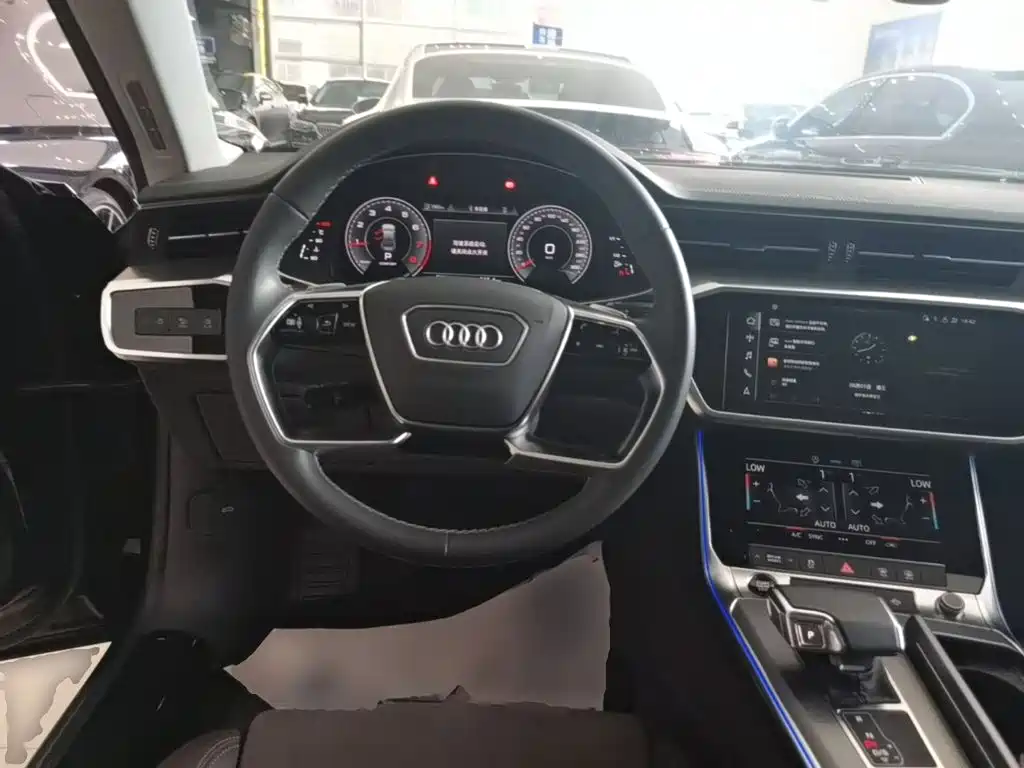 Audi A7L — миниатюра 11