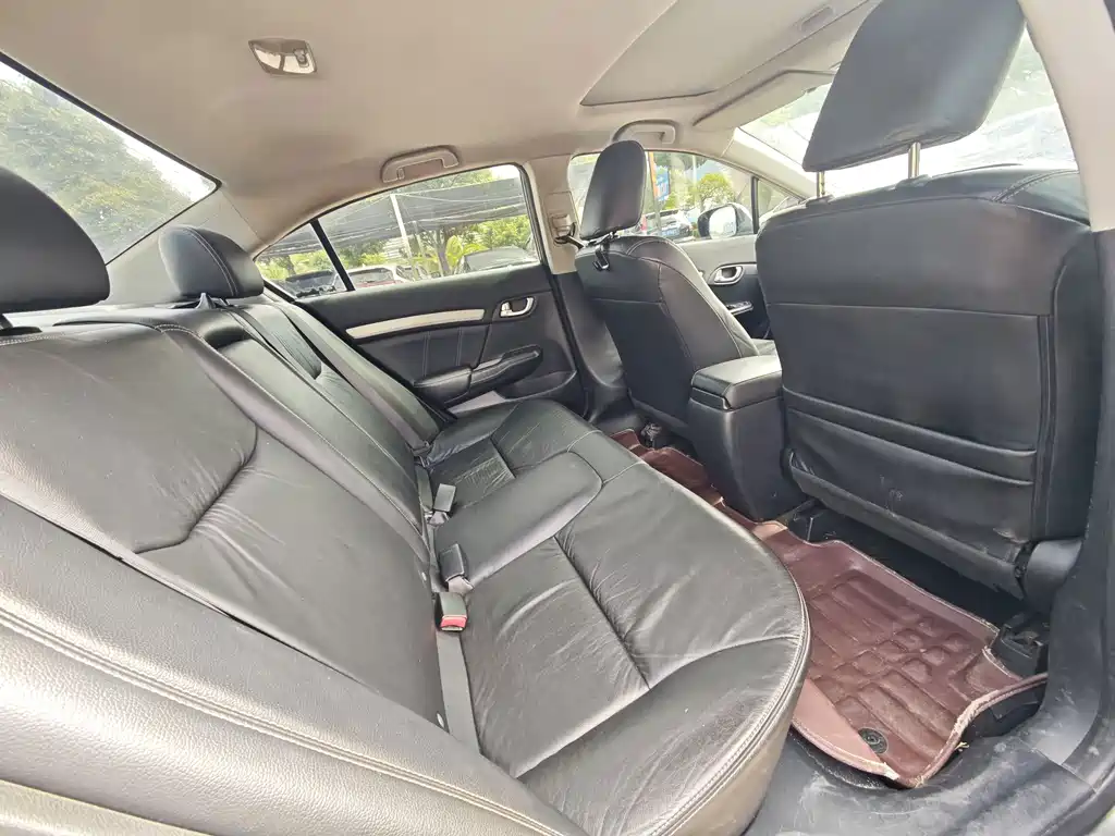 Honda Civic — миниатюра 10