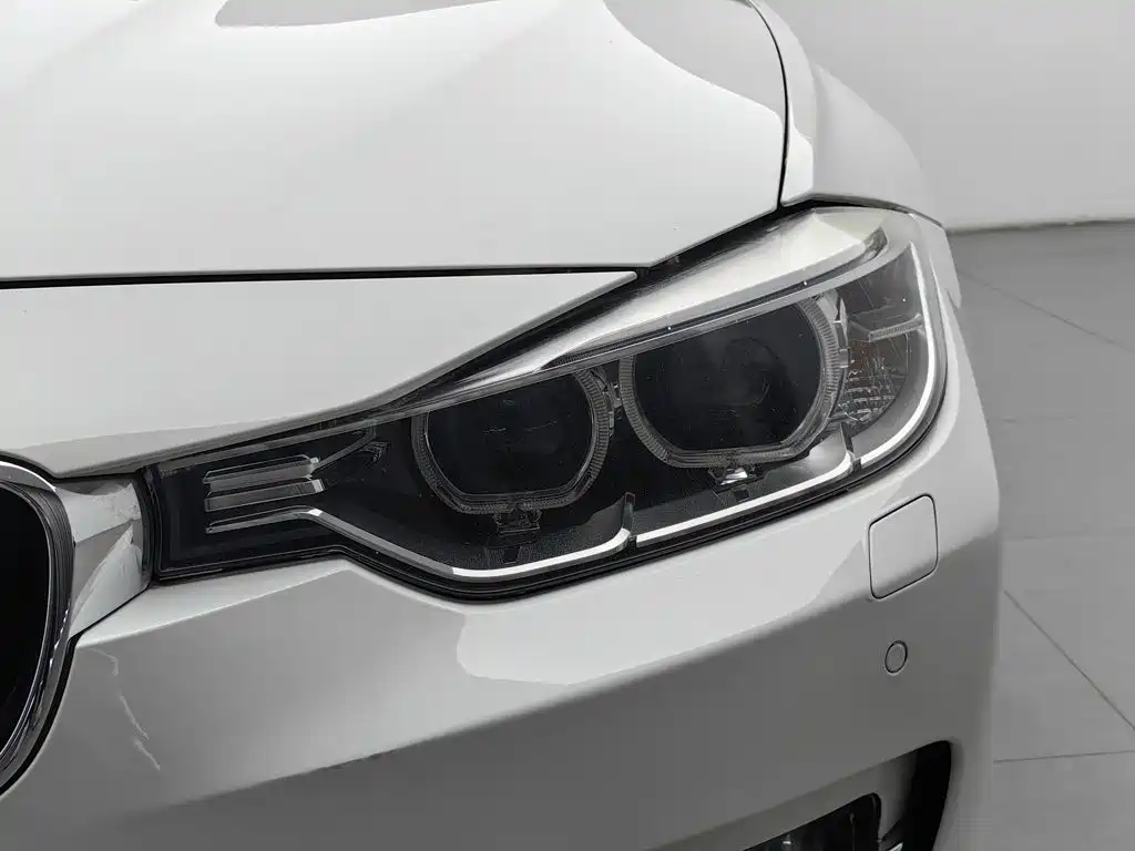 BMW 3 Series — миниатюра 7
