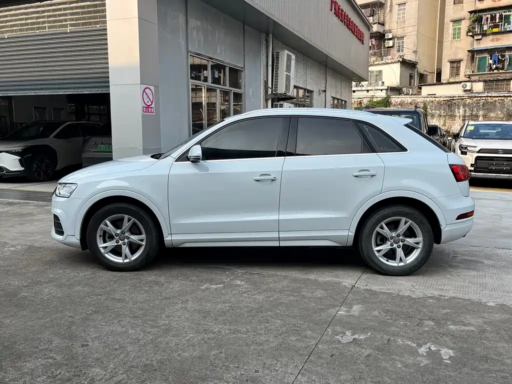 Audi Q3 — миниатюра 4