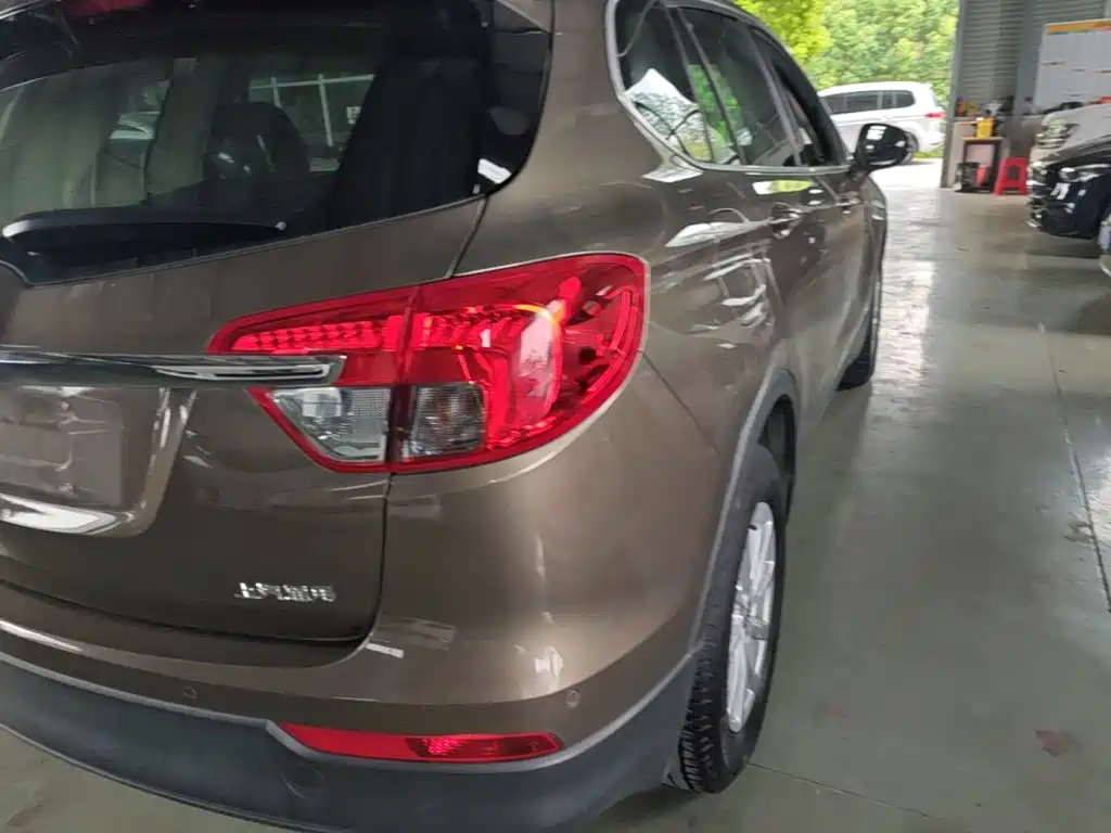 Buick Envision Plus — миниатюра 8